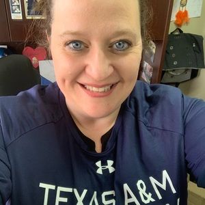 Meet your Posher, April